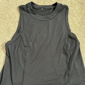 Black vented lululemon tank top